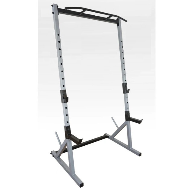 stojki-profil-50h50-pod-shtangu-so-strahovkoj-i-turnik-foto-2