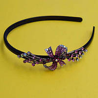 Обруч для волосся чорний пластик, сріблястий метал, рожеві стрази, ширина 7 мм