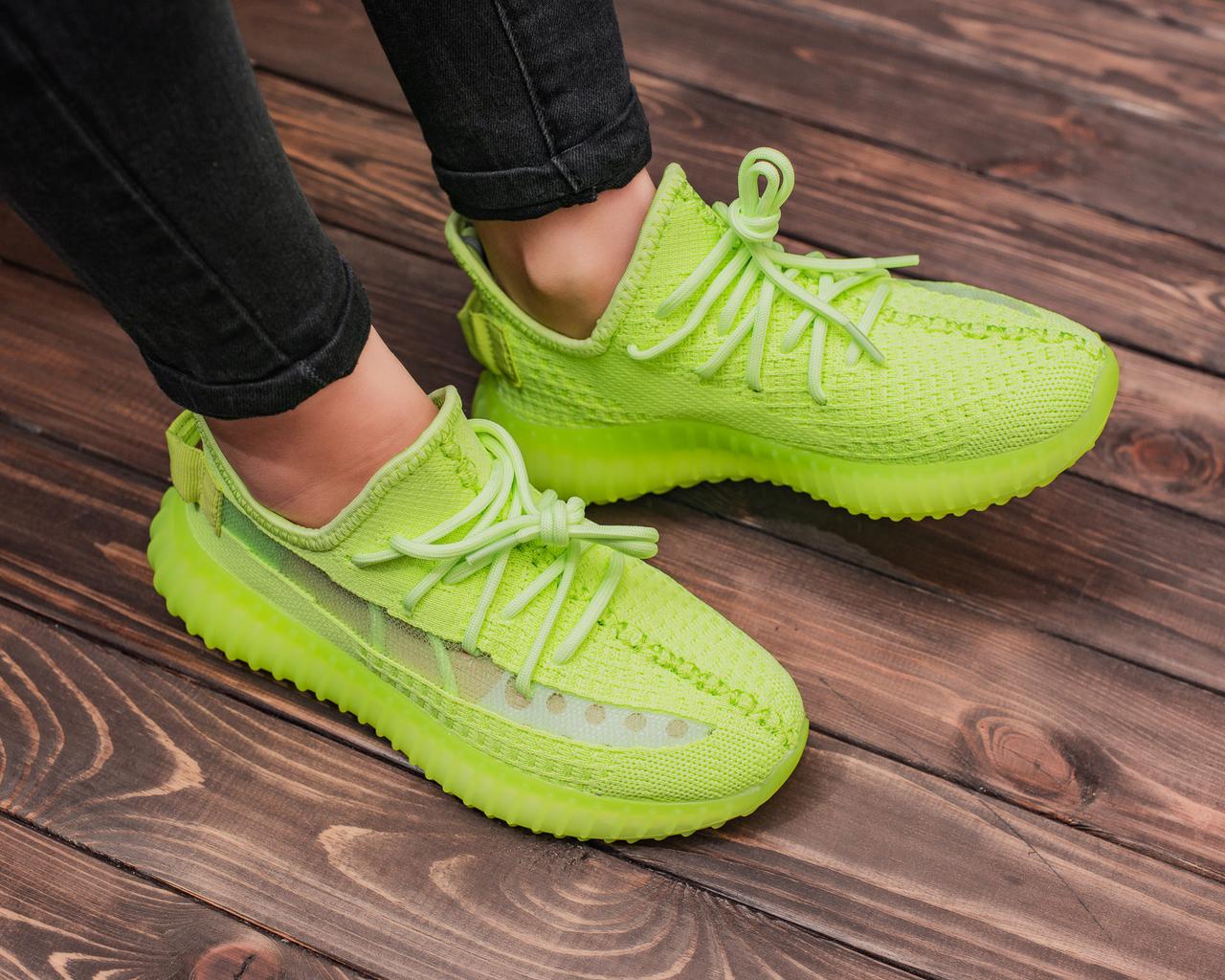 Жіночі кросівки Adidas Yeezy Boost 350 V2, кросівки адідас ізі буст 350 в2, фото 1