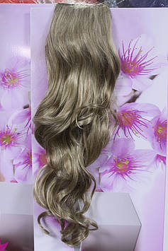 Шиньон на ленте искусственные волосы волнистые светло русый с блонд