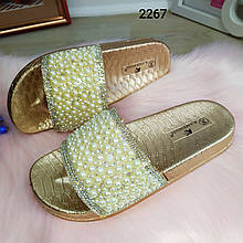 Жіночі шльопанці бронзові з перлами та стразами