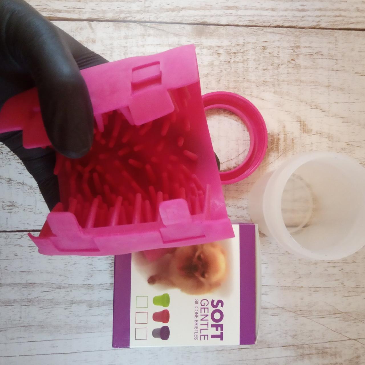 Стакан для мытья лап, лапомойка для собак Soft pet foot cleaner Pink (Для маленьких собак) Розовый - фото 5 - id-p1193611983