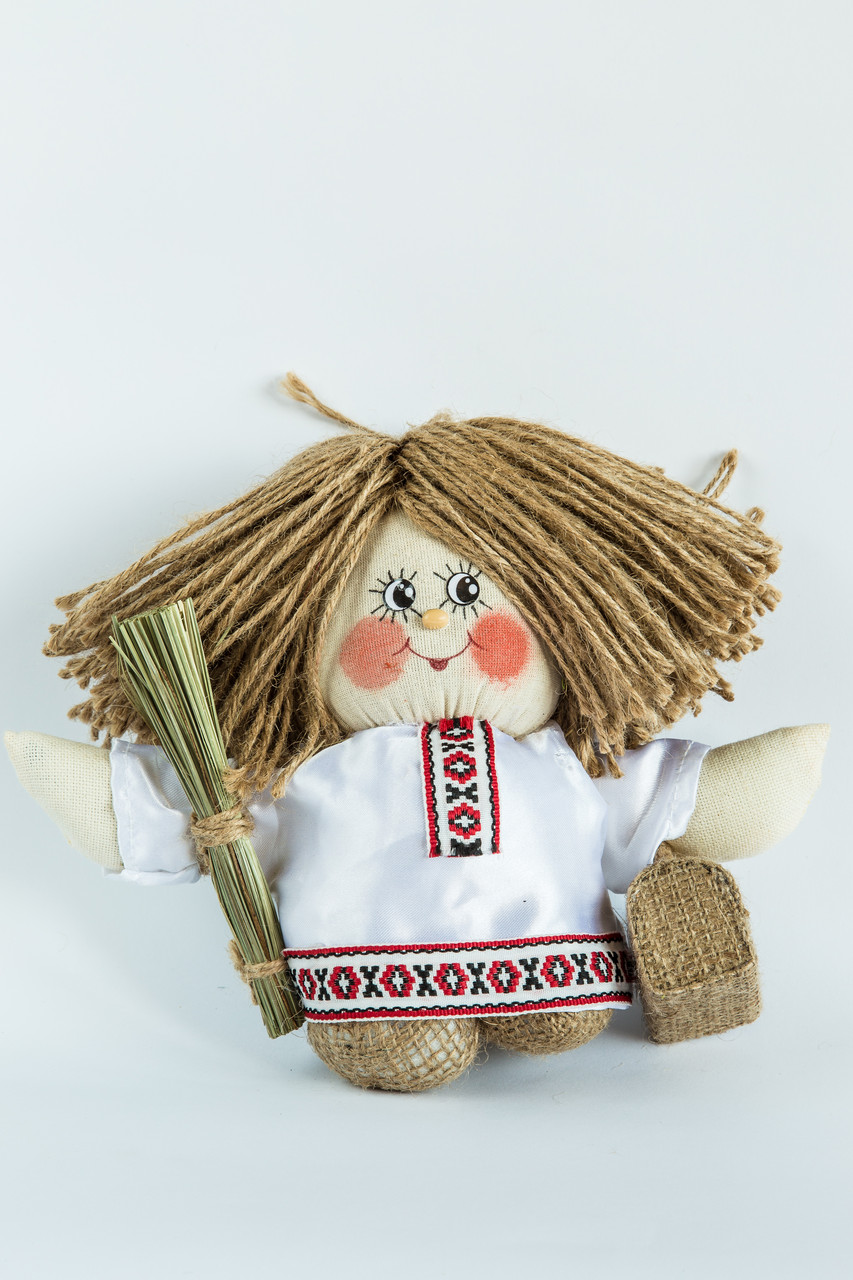 Оберіг Домовий кузя середній у вишиванці. Іграшка домовою. Оберег.