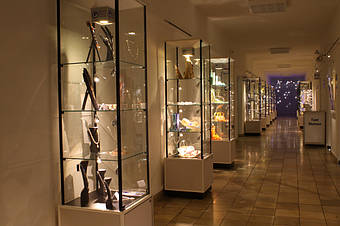 Светодиодное освещение ювелирных и сувенирных магазинов и салонов 8