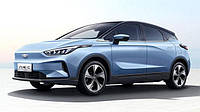 Geely показала новий електрокар, який вдвічі дешевше "бюджетної" Tesla