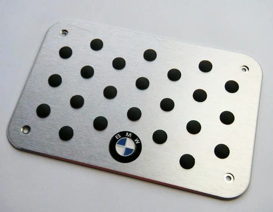 Алюмінієва накладка на килимок BMW /// Оригінал, накладка під ніг 300 х 200 мм, фото 2