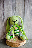 В'язана іграшка "Зелений Зайчик - довгі вушка", фото 5