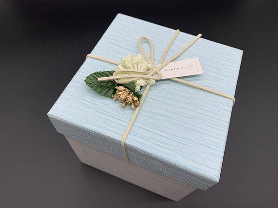 Коробка подарункова з квіточкою і ручками. Колір блакитний. 13х13х13см., фото 2