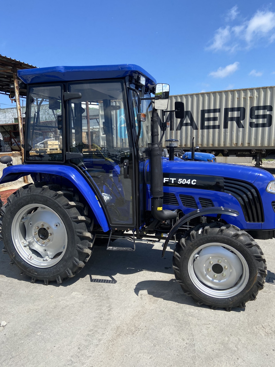 Foton Lovol FT-504C (50 к.с., 4х4, реверс КПП, кабіна з опаленням)