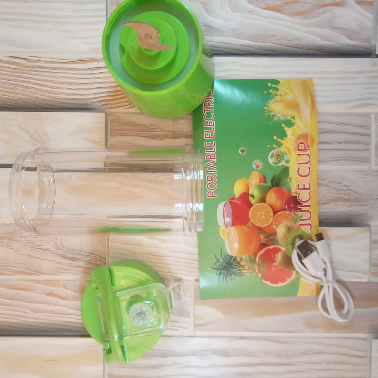 Портативный мини блендер, шейкер для коктейлей и смузи Juicer - Juice Cup салатовый (Живые фото) - фото 4 - id-p1194628125