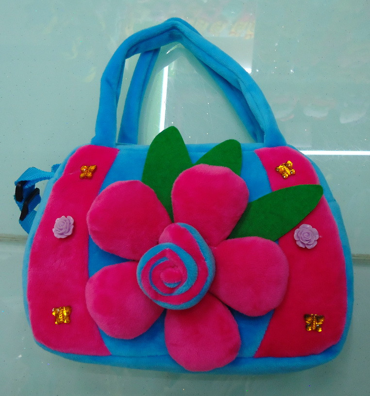 Сумочка дитяча з великою квіточкою в тон із сумочкою, фото 1