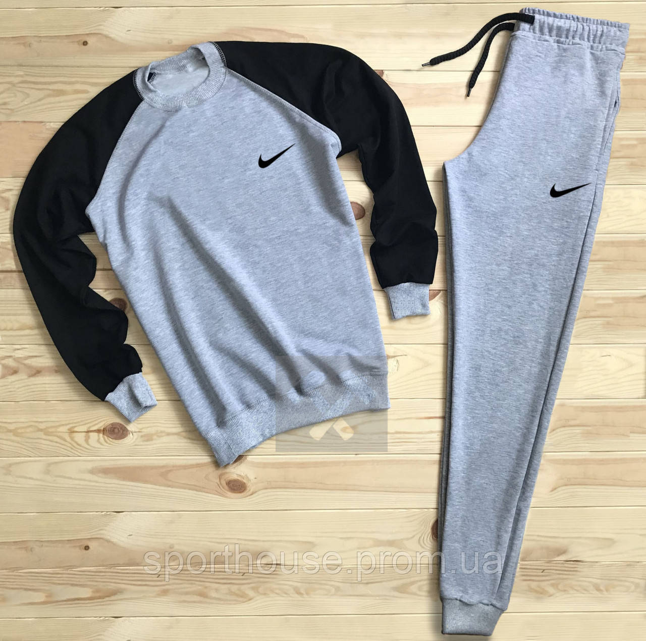 Чоловічий спортивний костюм Nike чорного і сірого кольору (люкс) XS