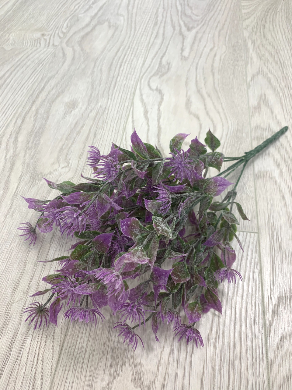 Штучний пластиковий кущ.Куст-додатковий (бузкова). Декоративна рослина.
