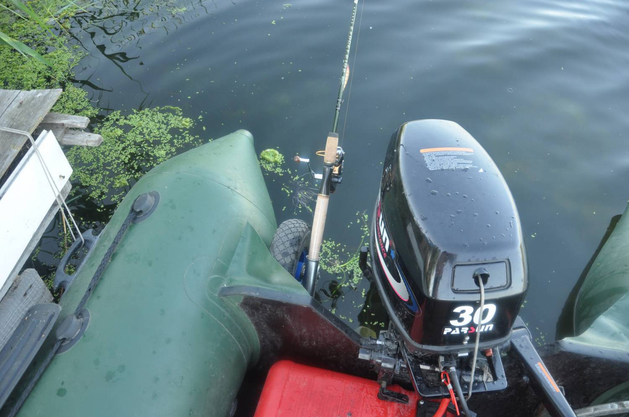 Тримач спінінга на транцеві колеса Fishing TR