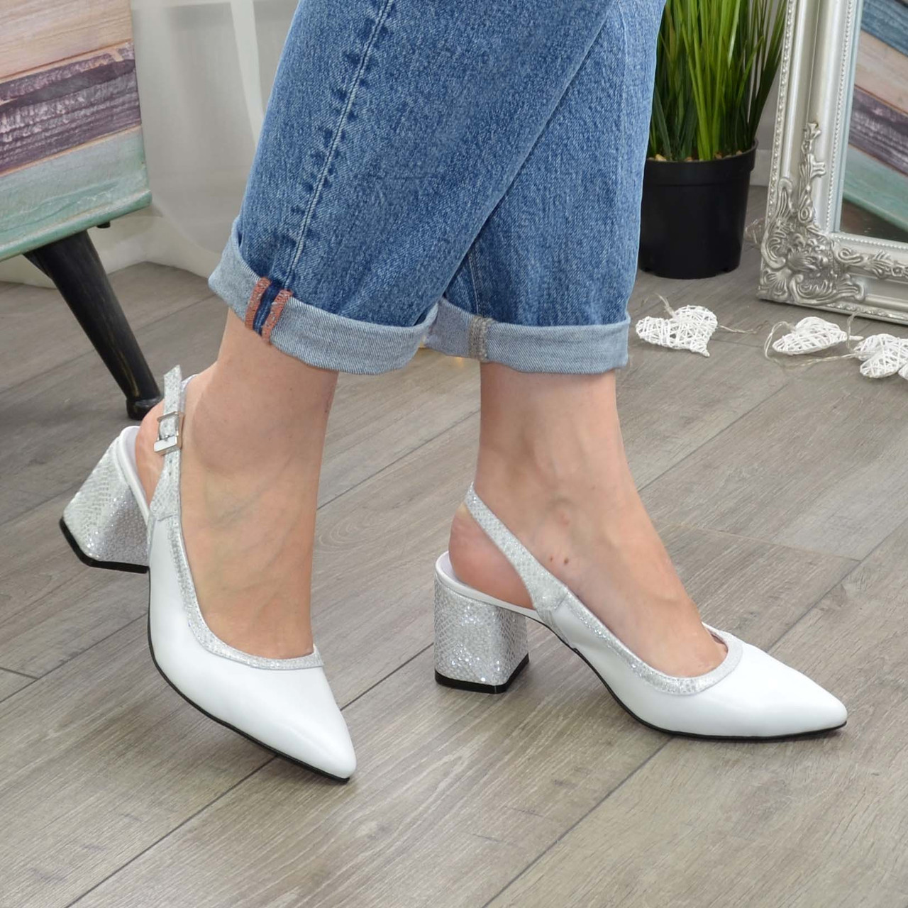 Туфлі жіночі білі шкіряні на стійкому підборі, фото 1
