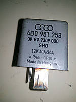 реле електробензонасоса 4D0951253 VAG