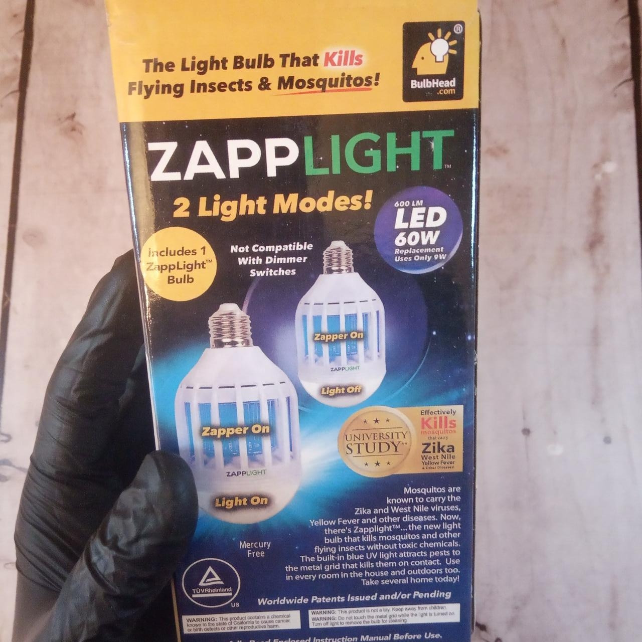 Антимоскитная лампа Zapp Light LED уничтожитель комаров и насекомых светодиодная лампочка 2 в 1 (Живые фото) - фото 10 - id-p1195196935