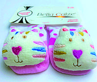 Хлопковые носочки с игрушкой на мыске для детей от 6 месяцев до 12 месяцев Белые в розовый и малиновый горошек с Котиком