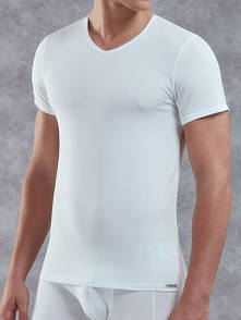 Чоловіча біла футболка Doreanse 2855