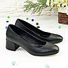 Туфлі жіночі на невисоких підборах, колір чорний, фото 4
