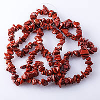 Бусины натуральный камень на нитке Яшма красная "каменная крошка " 3-10мм 85-90см