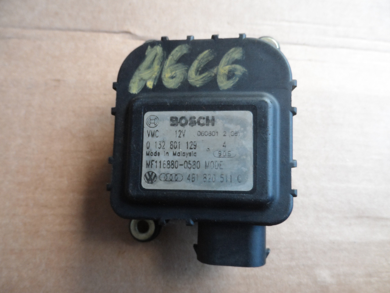 Моторчик заслінки опалювача Audi A6 C5 A6 C6 4B1820511C, фото 1