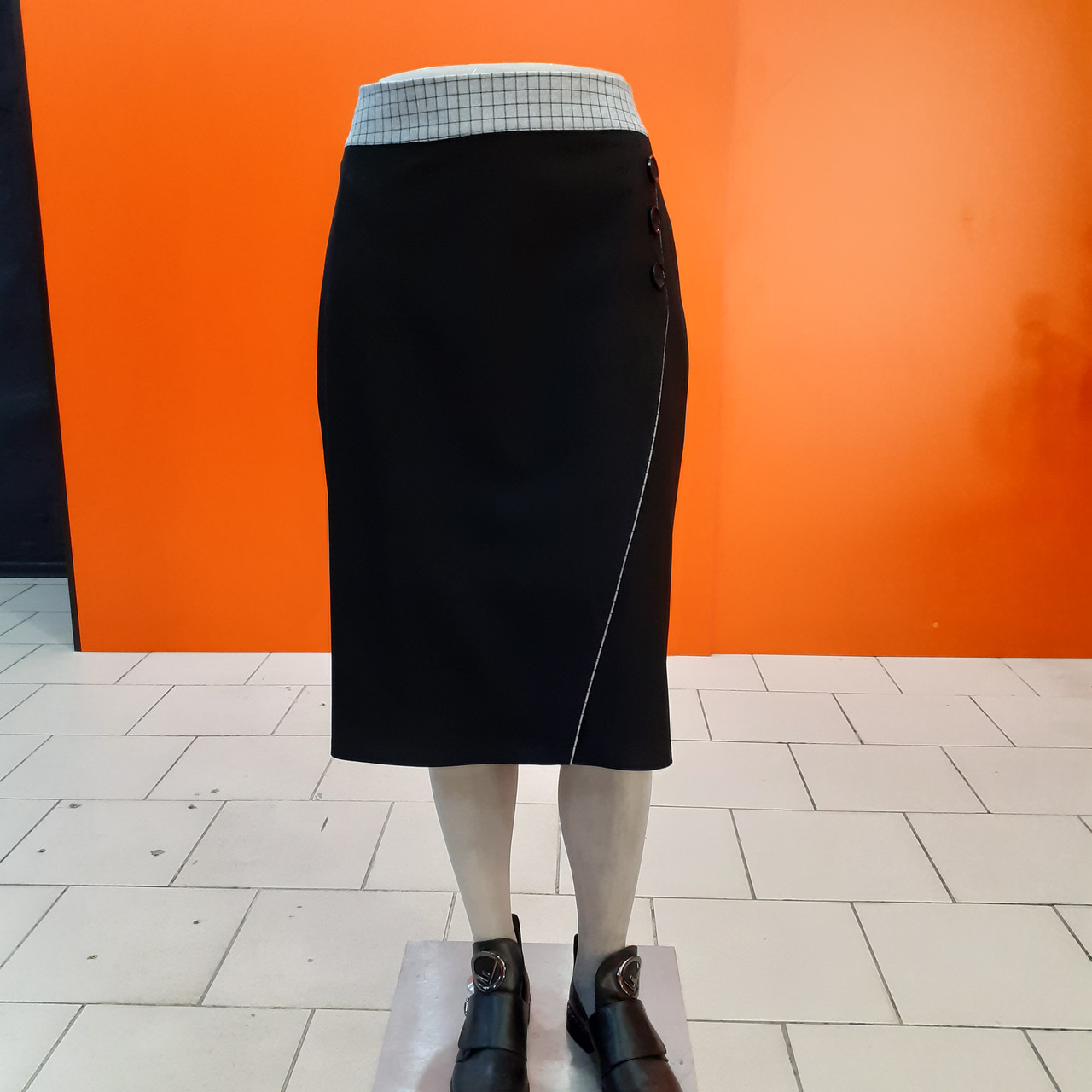 Чорна пряма спідниця батал 58 р підкладка, фото 1