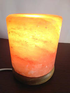 Лампи і свічники з гімалайської солі.
