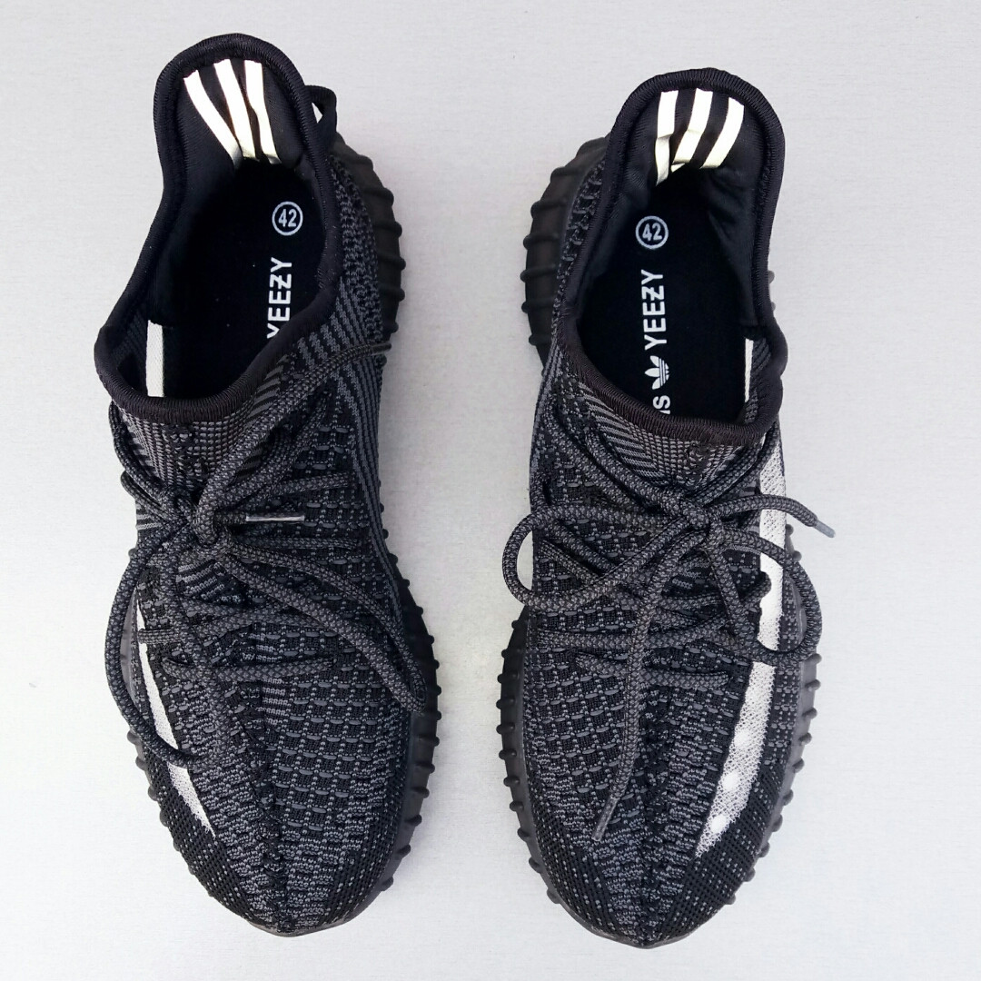 Yeezy sales dark gray