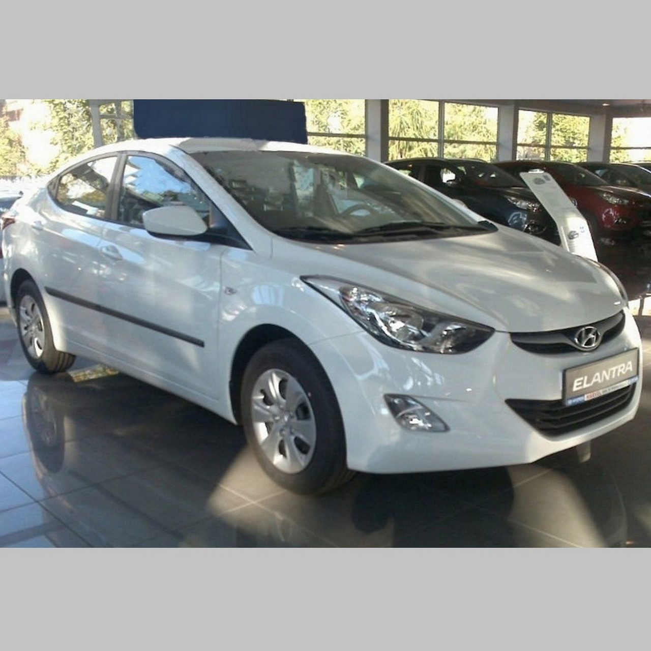 Молдинги на двері Hyundai Elantra MD 2010-2015