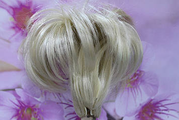 Волосся хвіст на крабе короткий штучний блондин