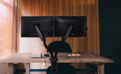 Кріплення для монітора Loctek Кріплення для монітора Loctek