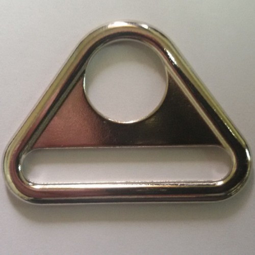 Треугольник металл для карабина и ленты 2,5см литой (100 штук) - фото 2 - id-p1197776866