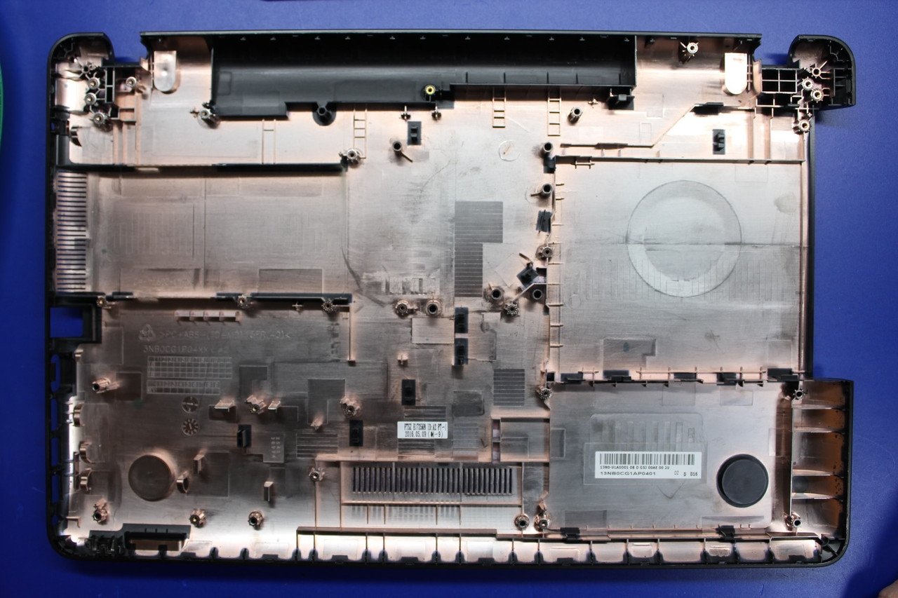 Asus X541, K541, R541, F541 Корпус D (нижня частина корпусу) (тип 2, з двд) б/в #