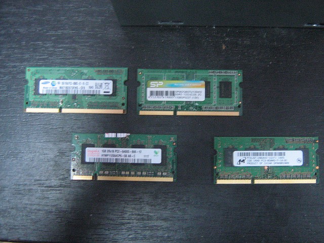 Модуль памяти Samsung SO-DIMM DDR3 1GB, 1333MHz, PC3-10600, для ноутбука - фото 1 - id-p13821863