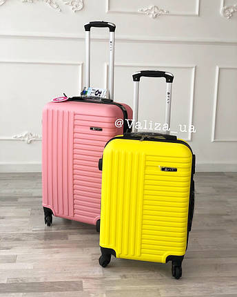 Великий пластиковий чемодан на 4-х колесах якісний жовтий чемодан / Пластикова валіза жовта, фото 2