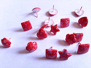 Сережки пластикові, пумери "Мікс" червоний 6 пар