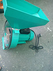 Зернодробарка MASTER KRAFT IZKB-2800 (ДКУ, крупорушка, млин)