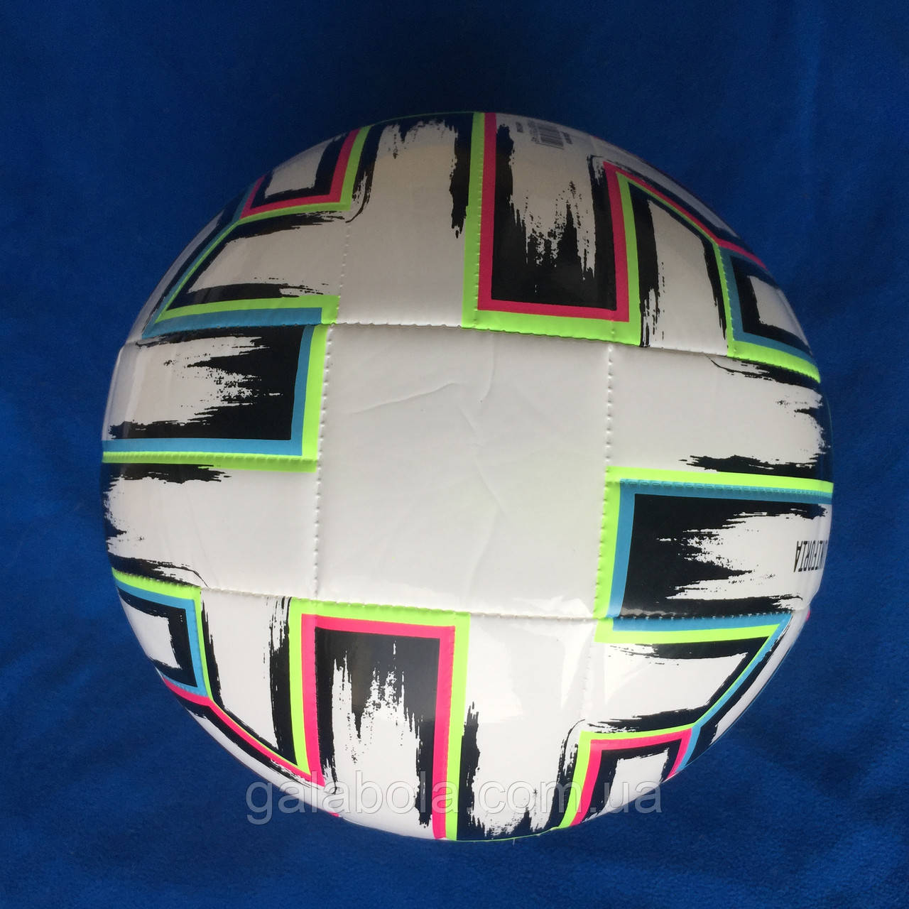 Мяч adidas Euro 2020 uniforia Training 5