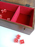 Дерев'яна подарункова ігрова коробка для гри в кістки в червоному оксамиті, фото 2