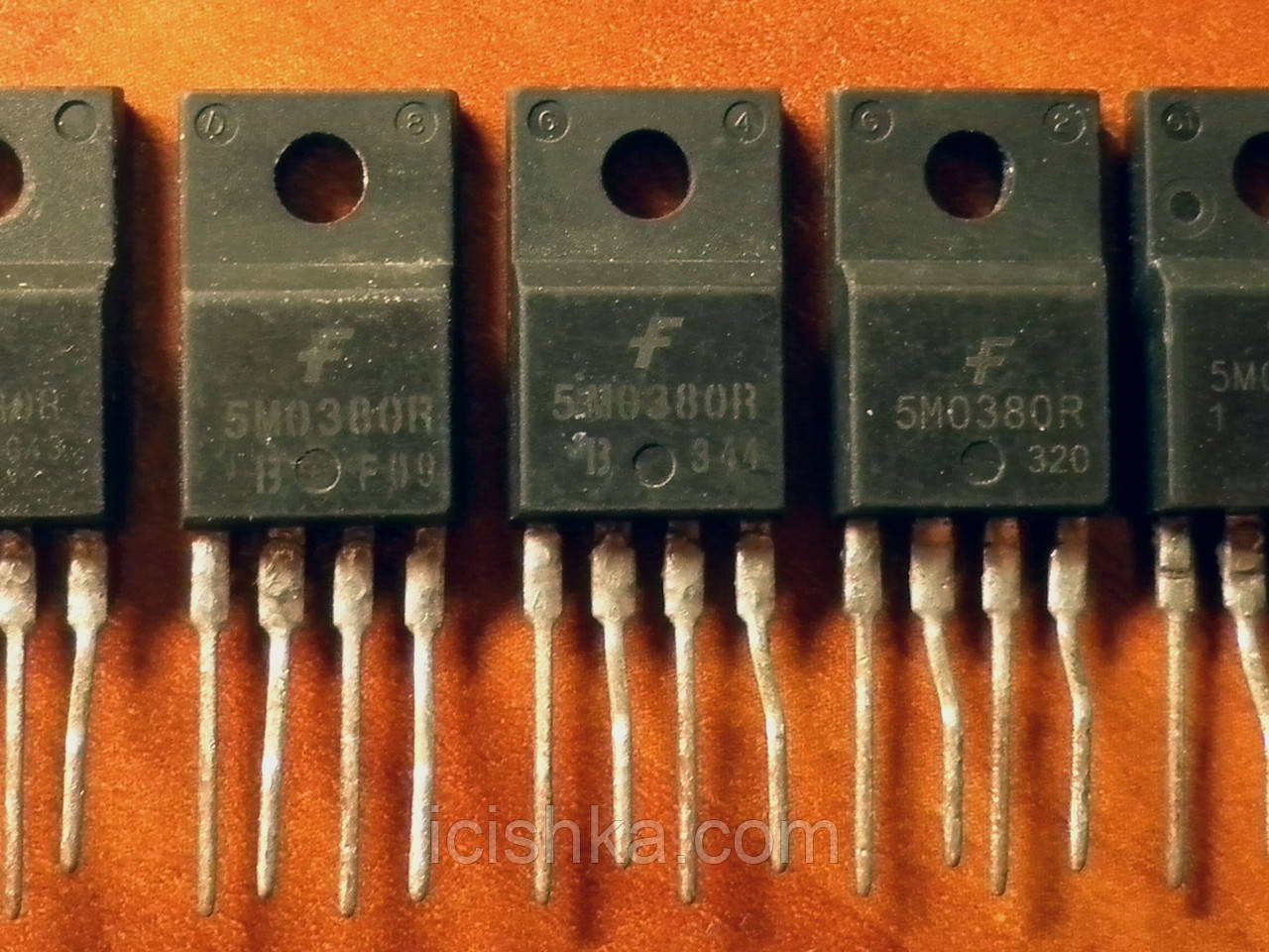 KA5M0380R/5M0380R TO220-4 — ШІМ контролер для ДБЖ (refurbished)