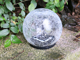 Садовий світлодіодний ліхтар Кришталева куля на сонячній батареї 12 см, тепле біле світло, водонепроникний..