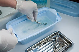 Засоби для дезінфекції та стерилізації інструментів, а також антисептичні засоби