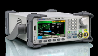 Функціональний генератор Siglent SDG2042X (два канали, частота вихідного сигналу до 120 МГц)