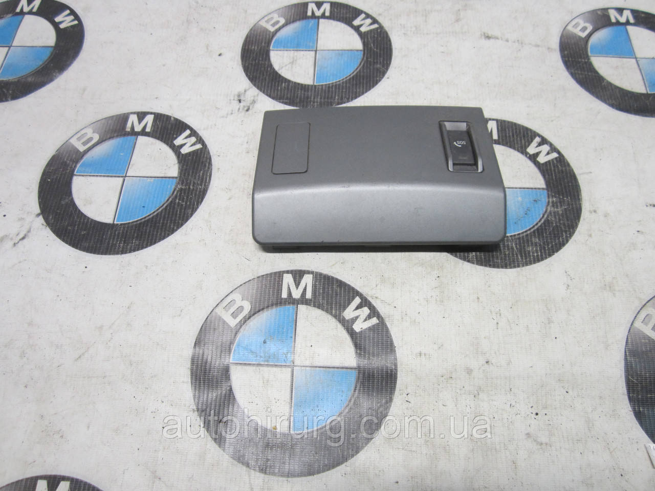 Накладка на стелю з кнопкою sos BMW e65/e66 7-series (7012196)
