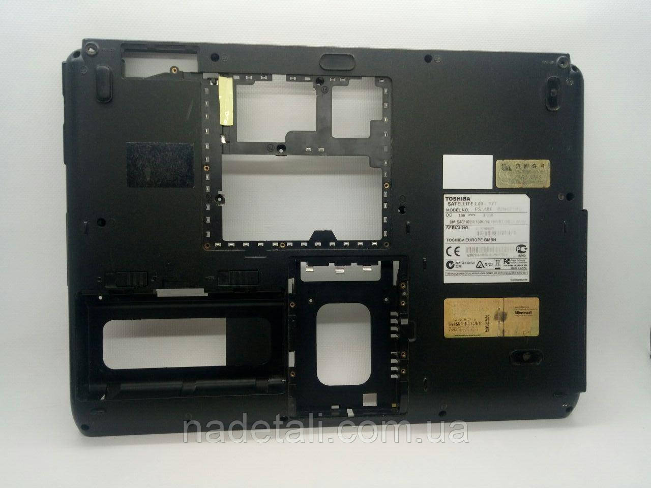 Нижня частина Toshiba Sattelite L40 13GNQB1AP050-6TB