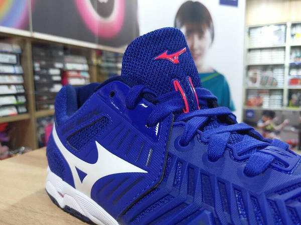 Mizuno wave sale medal z 2