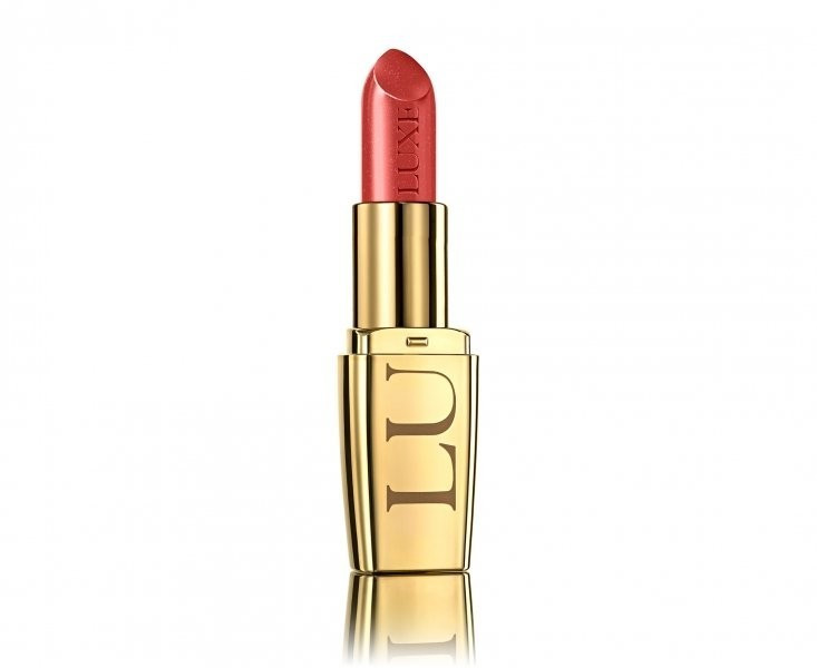 LUXE High Style Coral Зволожуюча губна помада AVON Lipstick  - Елітний корал