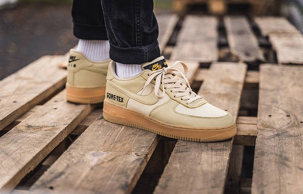 Nike Air Force One Low Gore Tex Team Gold Khaki CK2630 700
