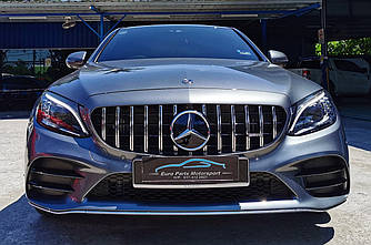 Решітка радіатора Mercedes W205 (2018+) стиль AMG GT